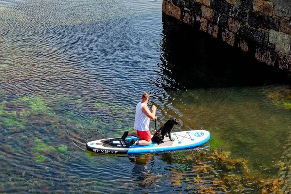 Kayaking Pelabuhan Bersejarah Mullion Cove Mounts Bay Cornwall Inggris Agustus — Stok Foto