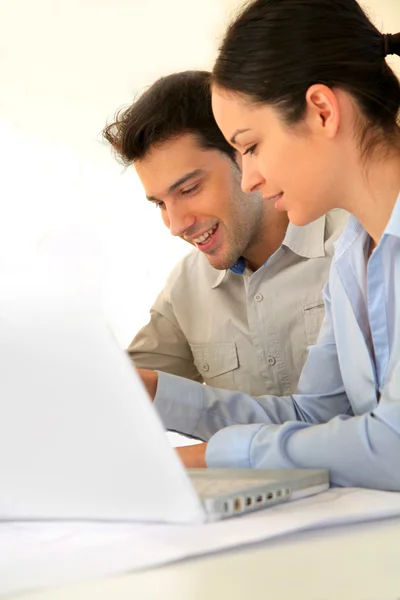 Studenten in beroepstraining — Stockfoto