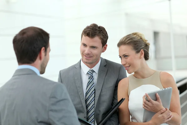 Reunión de negocios para el contrato — Foto de Stock