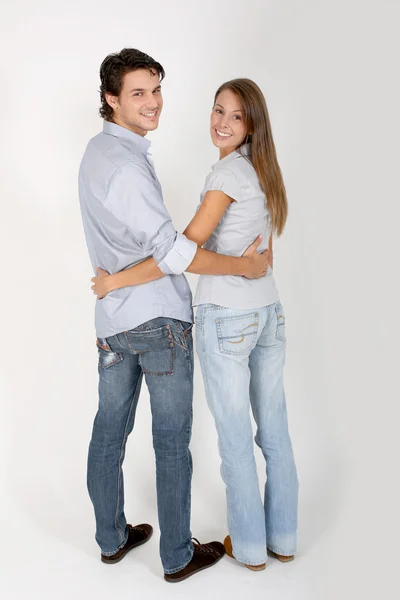 Casal com braços à volta da cintura um do outro — Fotografia de Stock