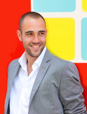 yakışıklı adam