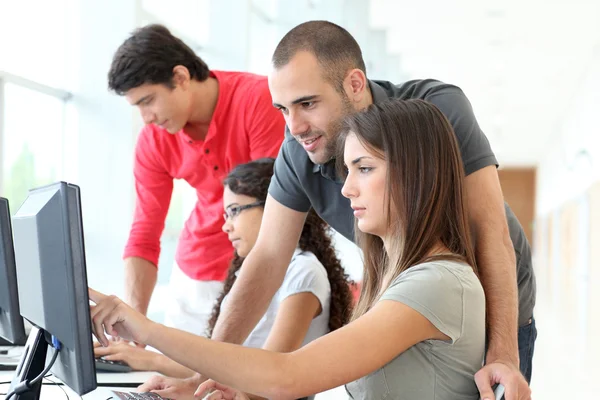 Group of young in training course — Stock Photo, Image