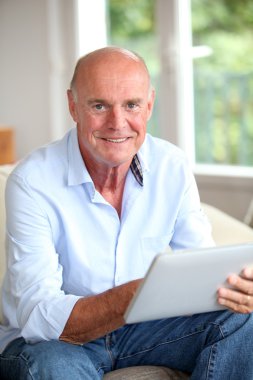 Komuta sizde elektronik tablet evde kullanma