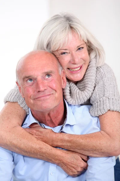 一对快乐的老夫妇的画像 — 图库照片