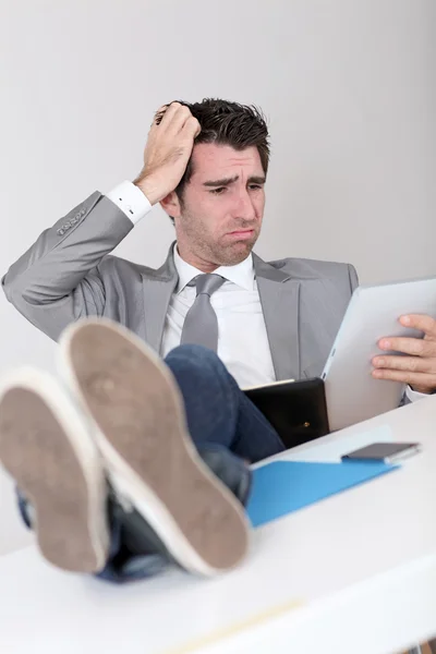 Retrato de un empresario genial —  Fotos de Stock