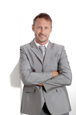 işadamı ifadeler yapıyor