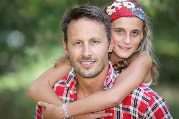 Complicidad padre e hija — Foto de Stock