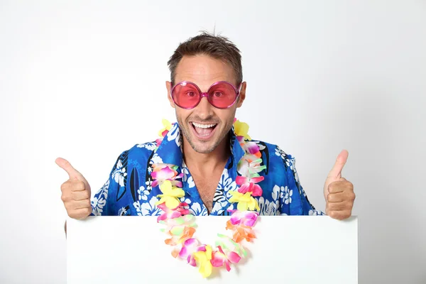 Man met hawaiian shirt — Stockfoto