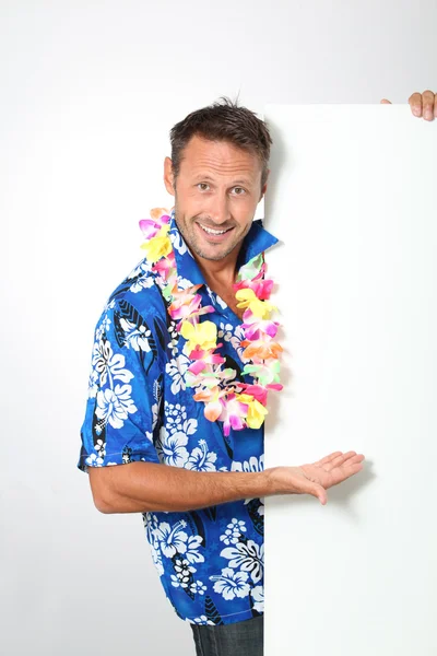 Чоловік з гавайською сорочкою — стокове фото