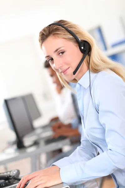 Portrait of beautiful customer service woman — Stock Photo, Image