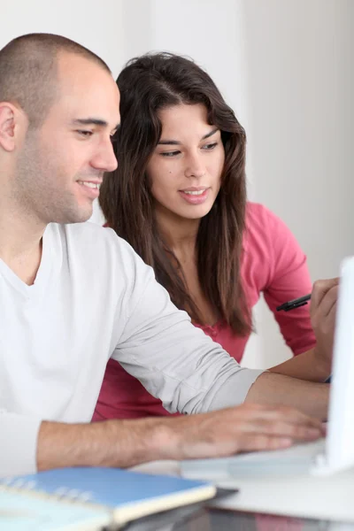 Office workers meeting for work project — Stock Photo, Image