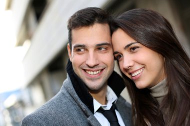 şehrin trendy çift portresi