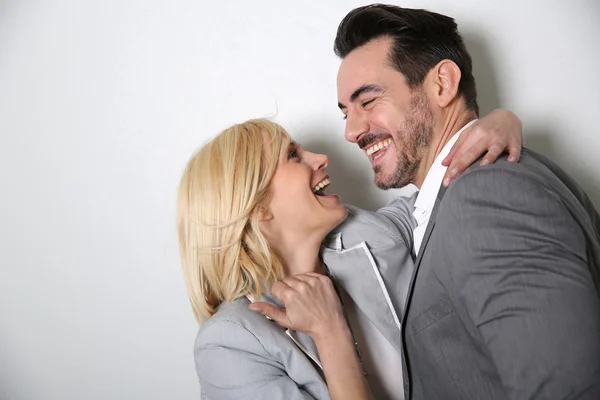 Pareja amante de moda sobre fondo blanco — Foto de Stock