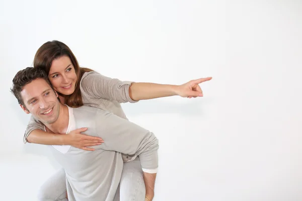 Casal olhando para o seu futuro — Fotografia de Stock