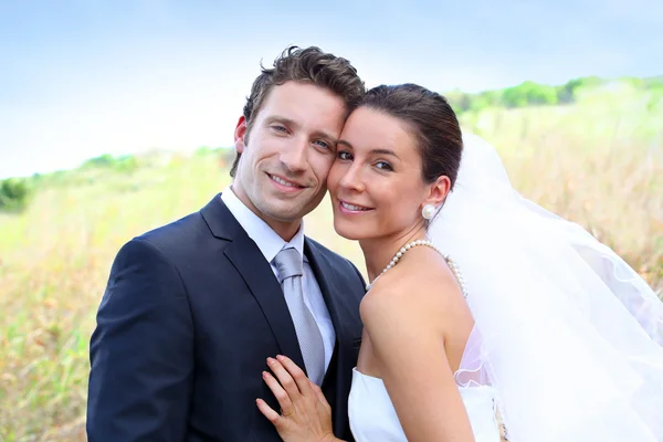 Retrato de belo casal — Fotografia de Stock