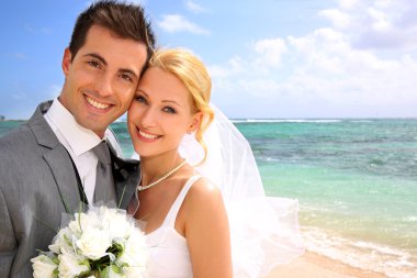güzel gelin ve damat plaj portre