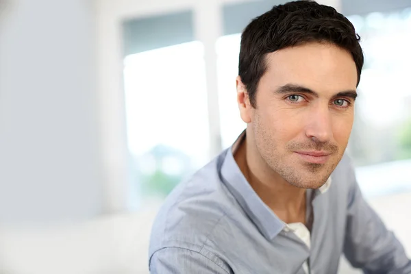 Portrait of handsome man with blue eyes — Stock Photo, Image