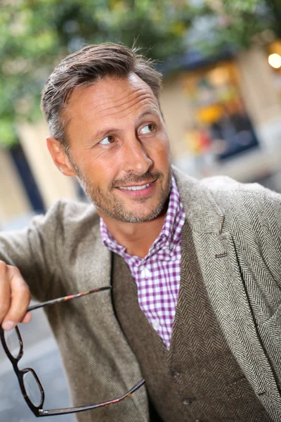 Hombre guapo de moda con anteojos —  Fotos de Stock