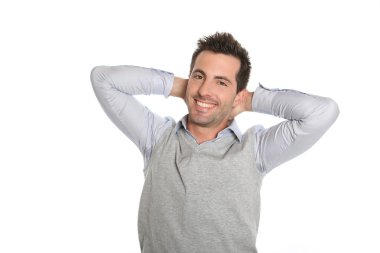 adam kafasını arkasındaki kollu