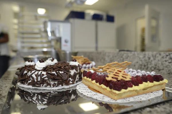 Deliciosos pasteles de cumpleaños — Foto de Stock