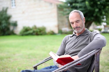 Komuta sizde okuma roman