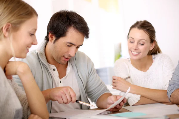 Business people working on project — Stock Photo, Image