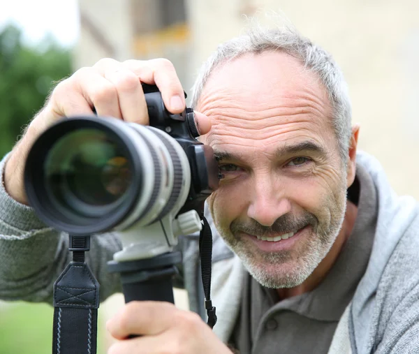 Fotógrafo sênior — Fotografia de Stock