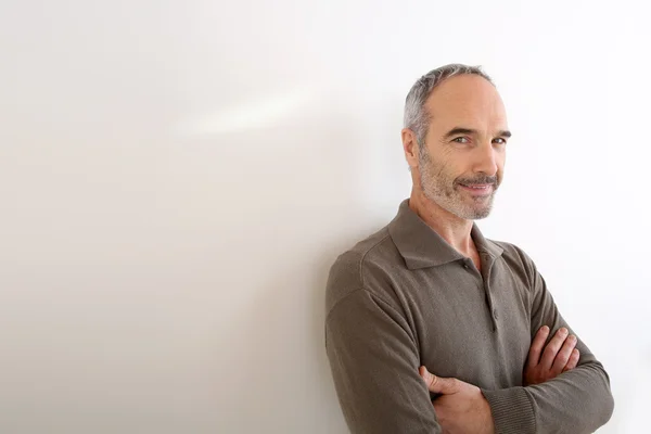 Homem sorridente de 50 anos — Fotografia de Stock