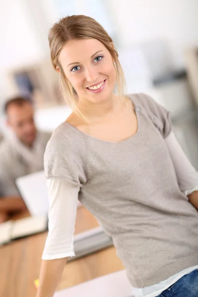 Junge Studentin — Stockfoto