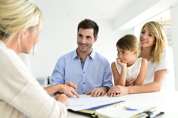 Family meeting real-estate agent