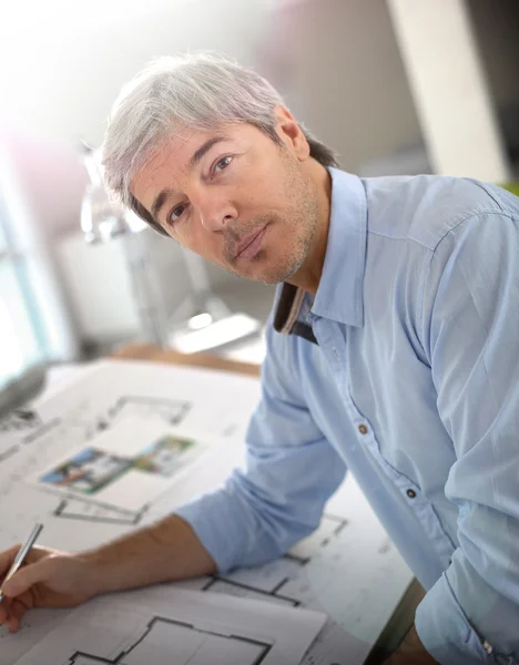 Architect working in office — Stock Photo, Image