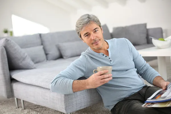 Man at home — Stock Photo, Image