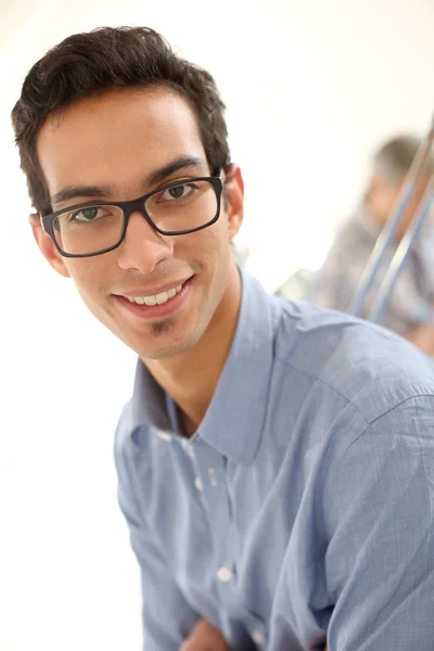 Niño con gafas graduadas —  Fotos de Stock