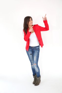 ileti gösteren kız