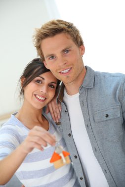 insanlar yeni bir ev taşıma