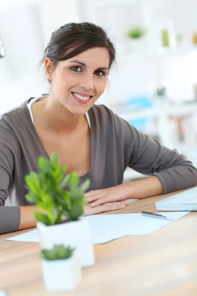 Woman designer in office — Stock Photo, Image