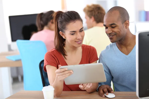 Students connected on tablet — Stock Photo, Image