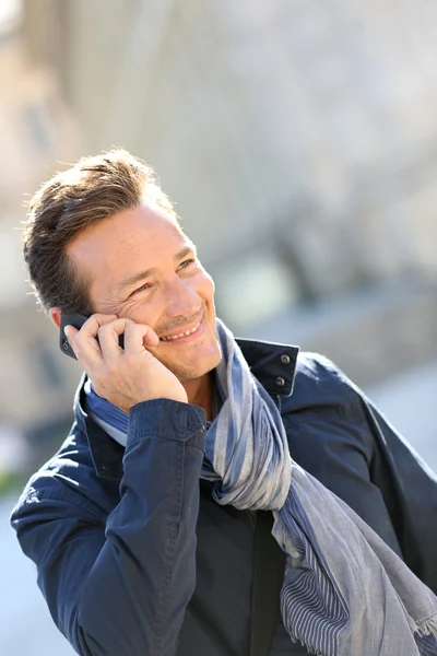 Man talking on the phone — Stock Photo, Image