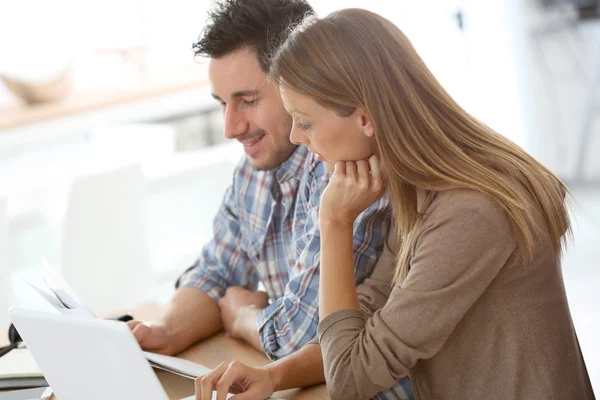 Studenten in beroepstraining — Stockfoto