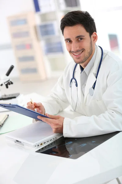 Studente in ospedale — Foto Stock