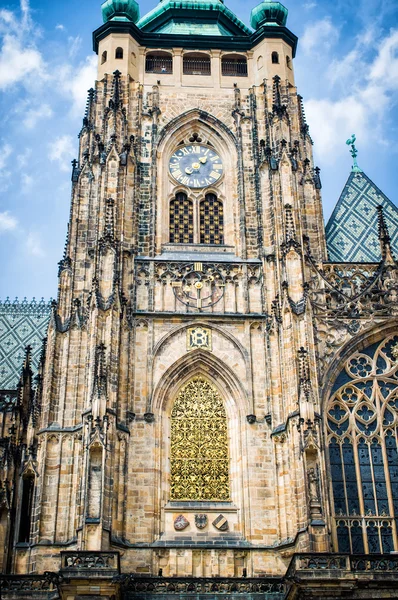 Saint Vitus Cathedral facade — Stock Photo, Image