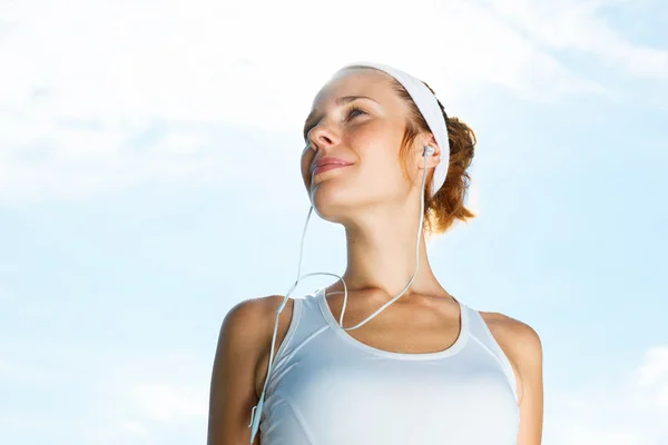 Porträt der schönen Frau bereit für das Training — Stockfoto