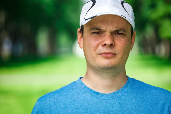 Fitness instructor retrato al aire libre . — Foto de Stock