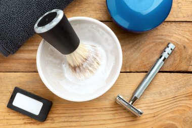 Klasik erkeklerin ıslak tıraşları için aksesuarlar..