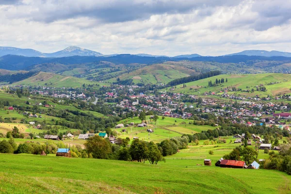 Панорамный Вид Деревню Ясиния Карпаты Украина — стоковое фото