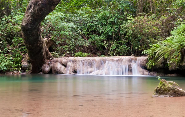 Prachtige waterval. — Stockfoto