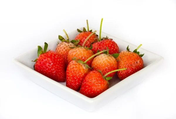 红色成熟的草莓. — 图库照片