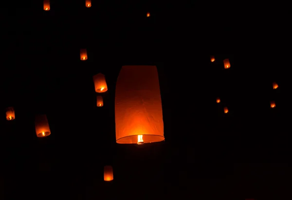 Svävande lykta festiva. — Stockfoto