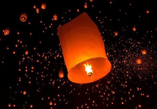 Floating lantern Festiva. — Stock Photo, Image