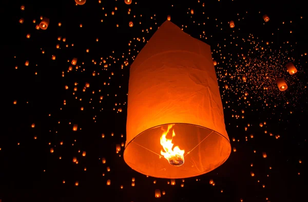 Floating lantern Festiva. — Stock Photo, Image